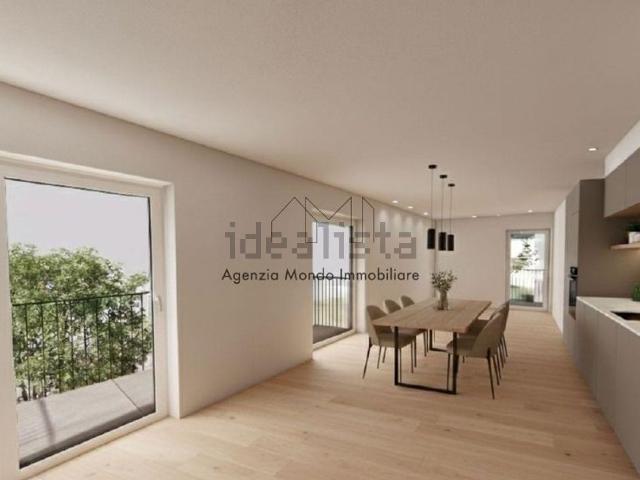 Appartamento in vendita di 90 m² in Via Roma
