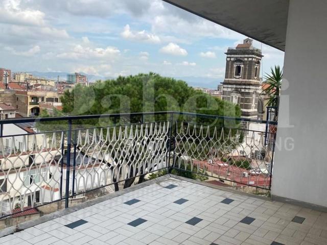 Appartamento in vendita di 170 m² in Via Raffaello Sanzio, 46