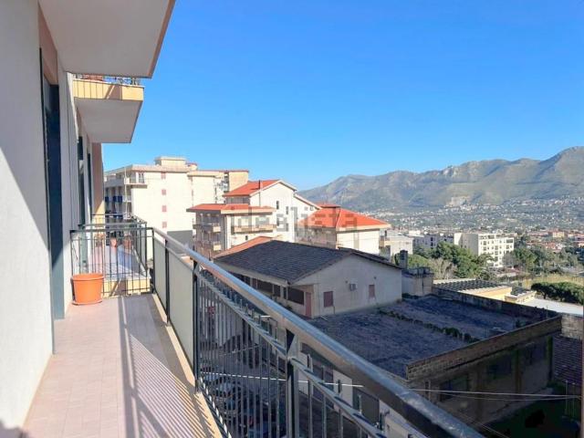 Appartamento in vendita di 170 m² in Via Venero, 131