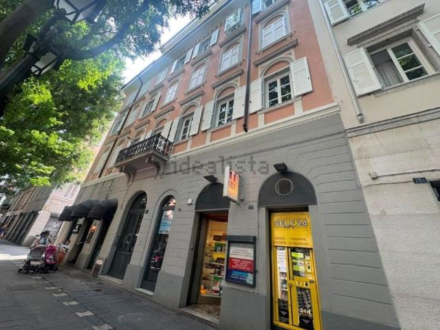 Appartamento in vendita di 170 m² in Viale Venti Settembre, 27