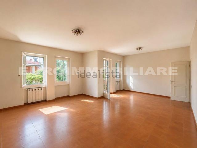 Appartamento in vendita di 170 m² in Viale della Bornata, 117