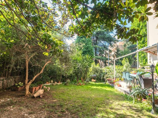 Appartamento in vendita di 170 m² in Viale delle Medaglie d&apos Oro