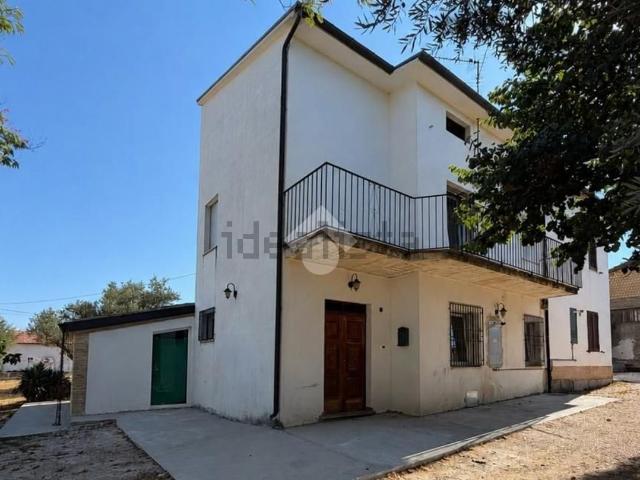 Appartamento in vendita di 170 m² in Contrada Villa Andreoli, 159