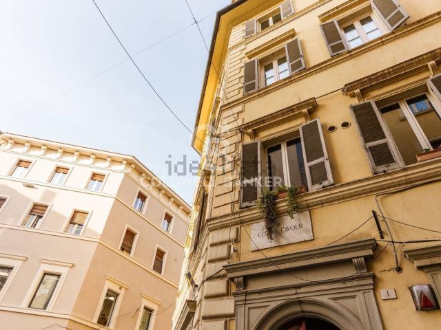 Appartamento in vendita di 170 m² in Corso Camillo Benso Conte di Cavour, 1