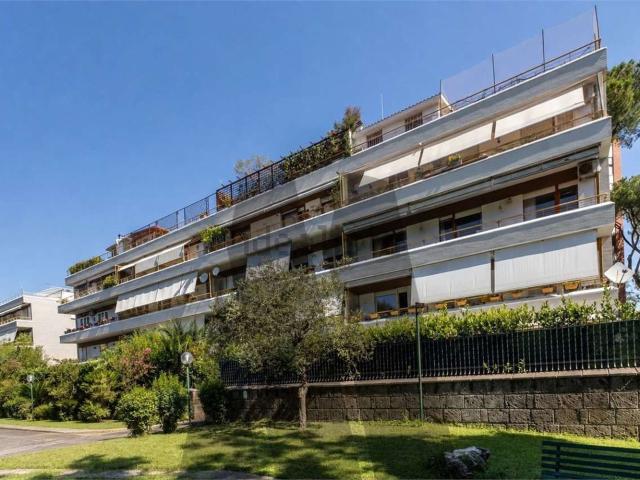Appartamento in vendita di 170 m² in Largo Temistocle Solera, 7