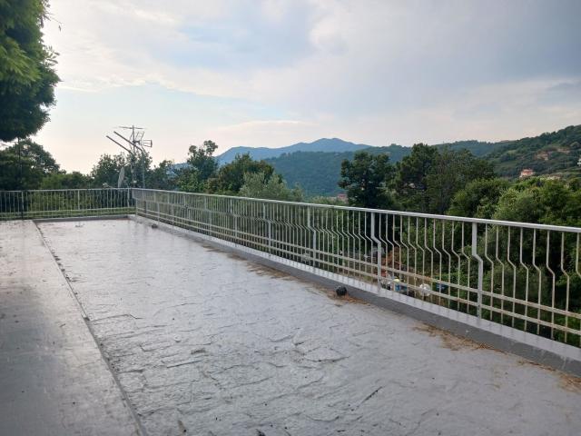 Appartamento in vendita di 170 m² in Località Comeglio, 40