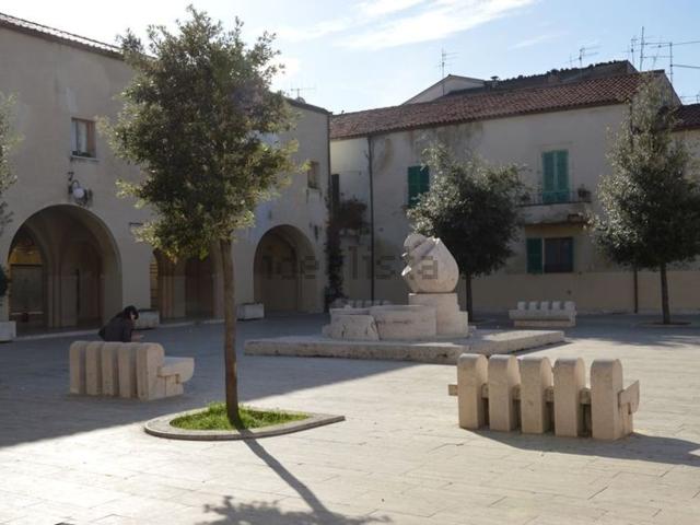 Appartamento in vendita di 170 m² in Piazza Caduti delle Marsinelle, 6