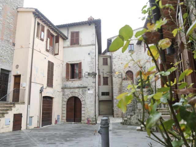 Appartamento in vendita di 170 m² in Piazza Giordano Bruno, 15