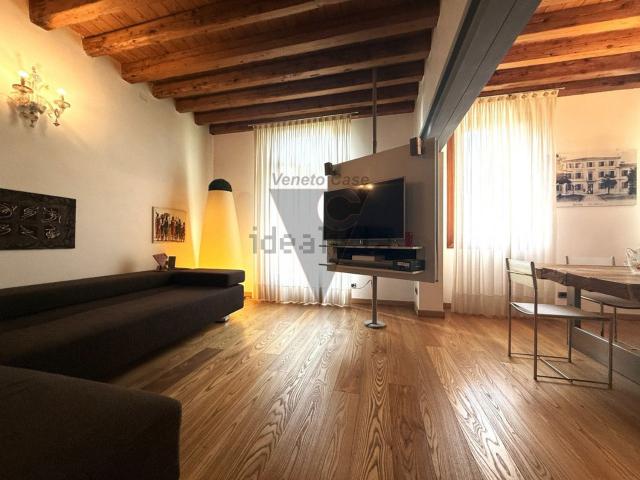 Appartamento in vendita di 170 m² in Piazza Marconi