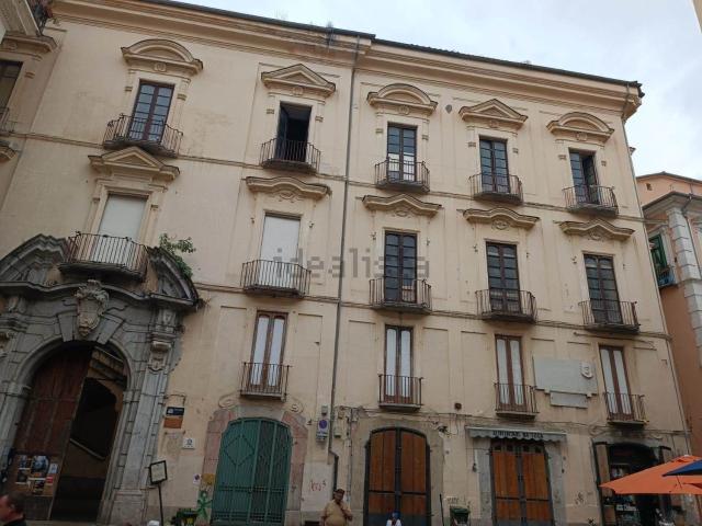 Appartamento in vendita di 170 m² in Piazza Sedile del Campo, 3