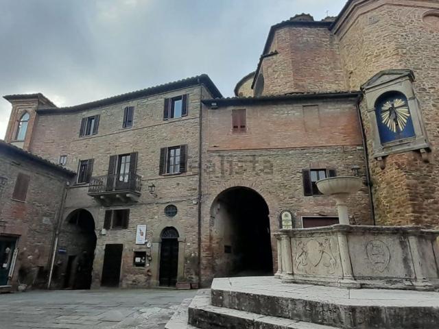 Appartamento in vendita di 170 m² in Piazza Umberto I