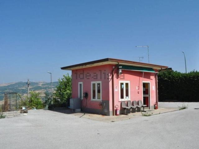Appartamento in vendita di 1712 m² in Via Giovanni Falcone