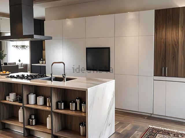 Appartamento in vendita di 171 m² in Via G. Boschieri