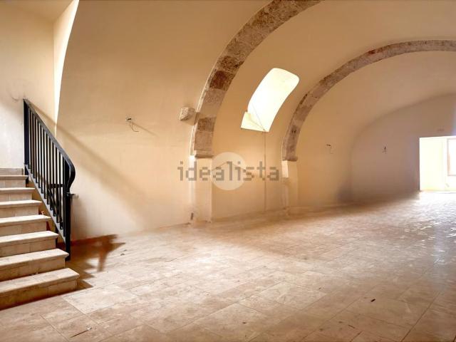 Appartamento in vendita di 171 m² in Via Goriano Valle, 4