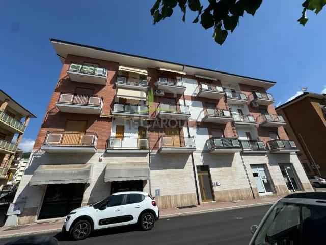Appartamento in vendita di 171 m² in Via Giuseppe Verdi, 11