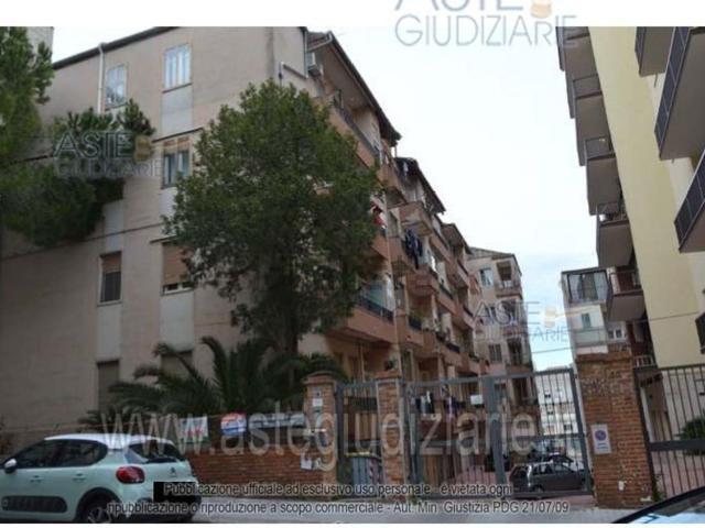 Appartamento in vendita di 171 m² in Via Lombardo Radice, 18