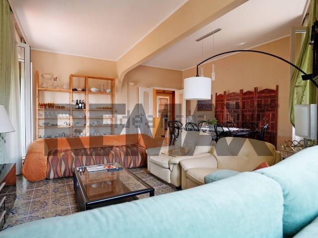 Appartamento in vendita di 171 m² in Via Laggiaro, 84