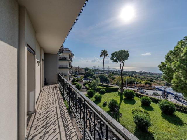 Appartamento in vendita di 171 m² in Via Novaluce, 73