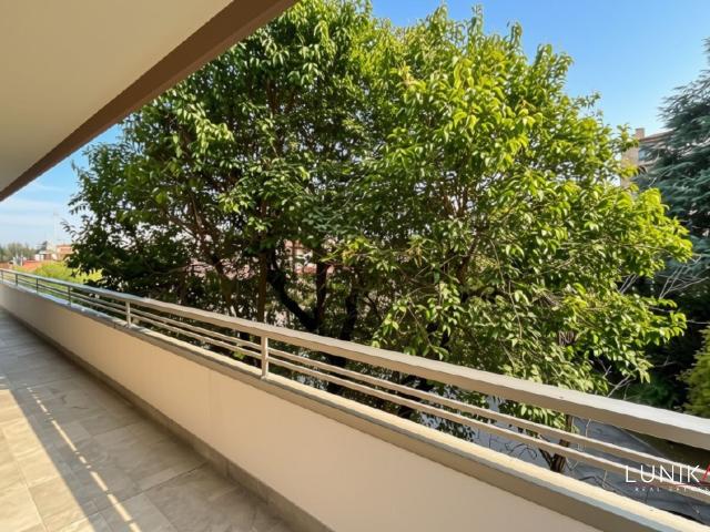 Appartamento in vendita di 171 m² in Via P. Paleocapa, 1