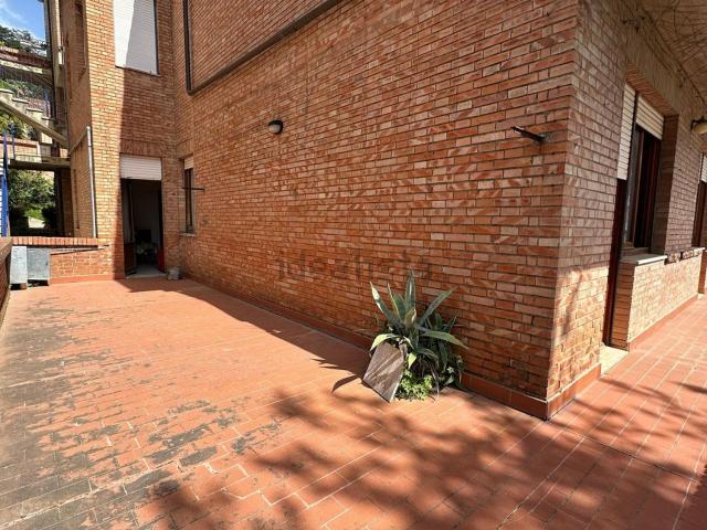 Appartamento in vendita di 171 m² in Via Toscana