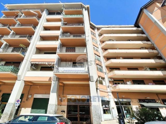 Appartamento in vendita di 171 m² in Via Venero, 156