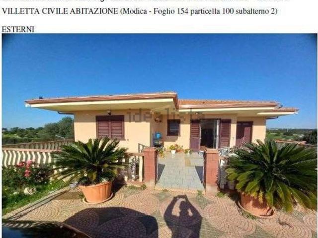 Appartamento in vendita di 171 m² in Vico R. Aurnia
