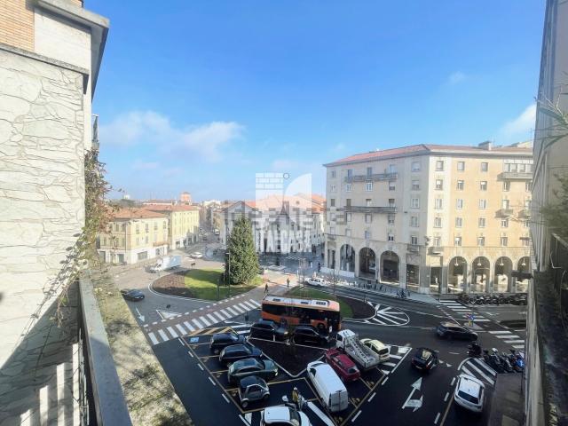 Appartamento in vendita di 171 m² in Galleria Ludovico Mortara