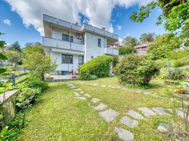 Appartamento in vendita di 171 m² in Strada Bellavista, 23