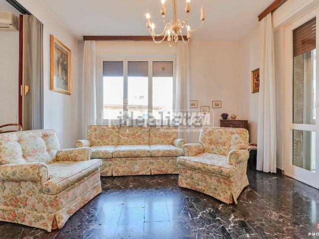 Appartamento in vendita di 172 m² in Via Calzabigi