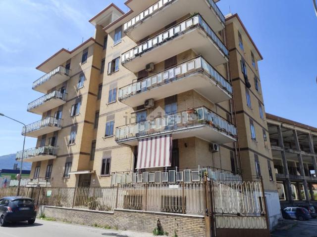 Appartamento in vendita di 172 m² in Via Circumvallazione, 31