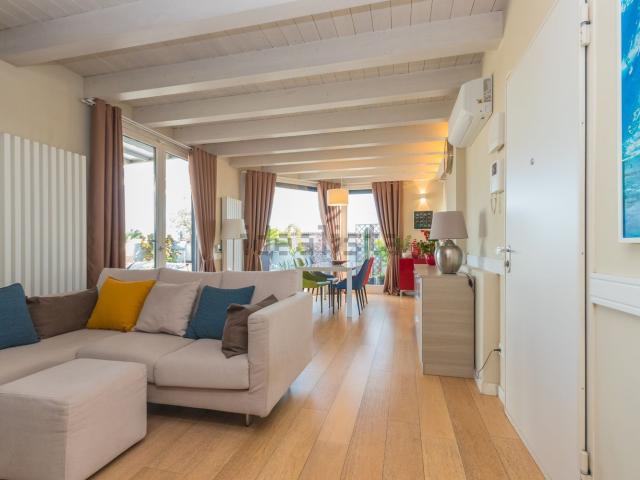 Appartamento in vendita di 172 m² in Via Giuseppe Verdi