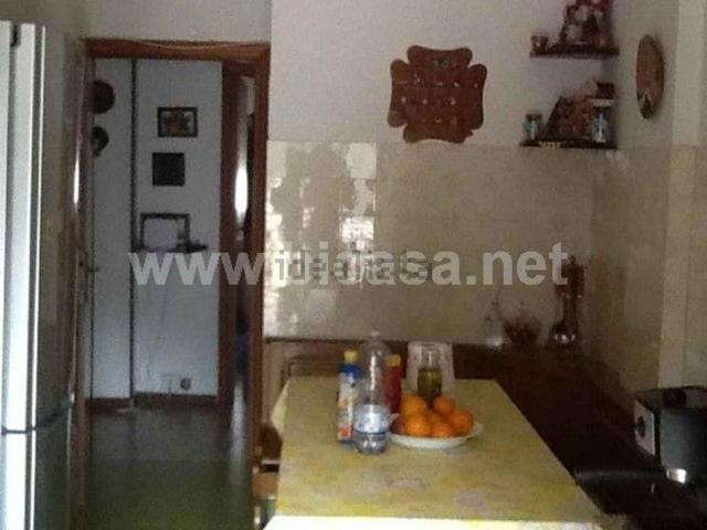 Appartamento in vendita di 172 m² in Via Dante Alighieri