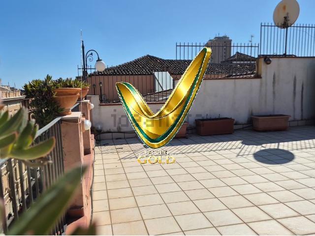 Appartamento in vendita di 172 m² in Via Etnea, 261