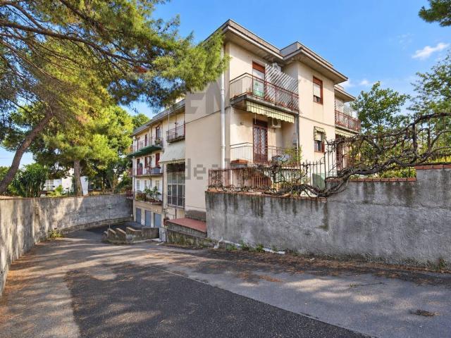 Appartamento in vendita di 172 m² in Via Leonardo Sciascia, 9