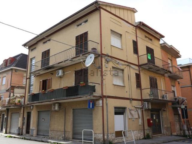 Appartamento in vendita di 172 m² in Via Martiri di Belfiore