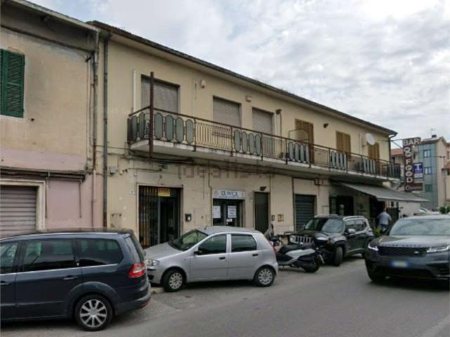 Appartamento in vendita di 172 m² in Via Narni, 99