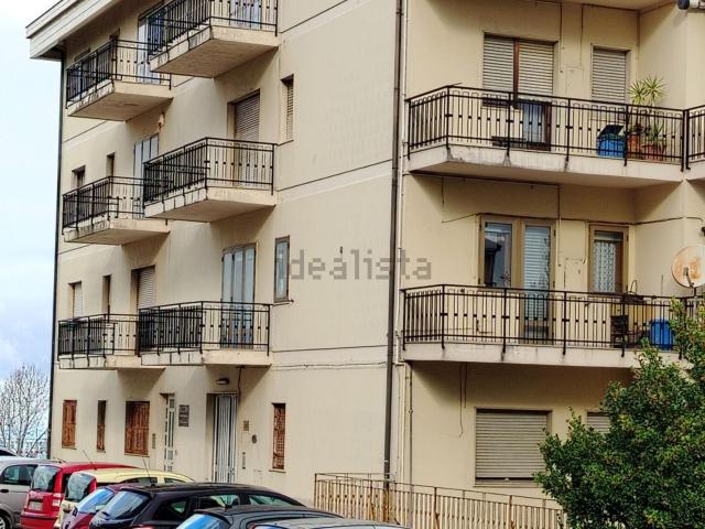 Appartamento in vendita di 172 m² in Via Saverio Papandrea
