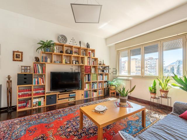 Appartamento in vendita di 172 m² in Via Tiziano