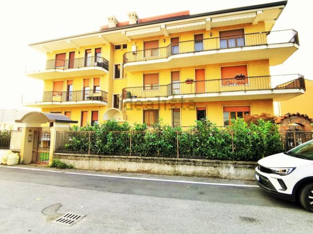 Appartamento in vendita di 172 m² in Via Trento