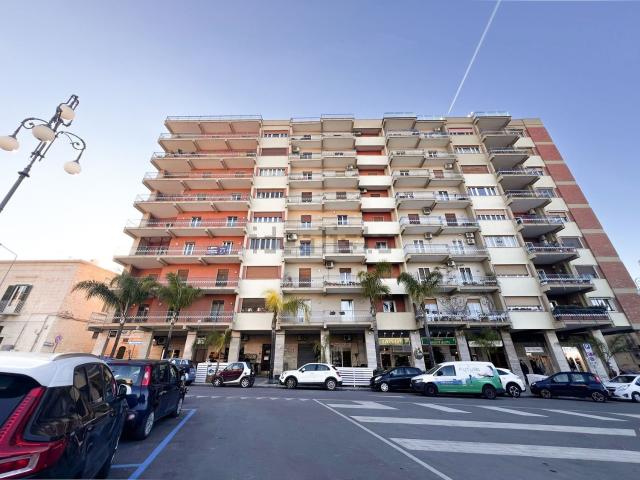 Appartamento in vendita di 172 m² in Piazza Vittorio Emanuele, 54