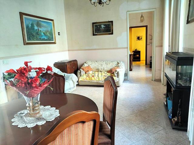 Appartamento in vendita di 173 m² in Via Cozzale, 84