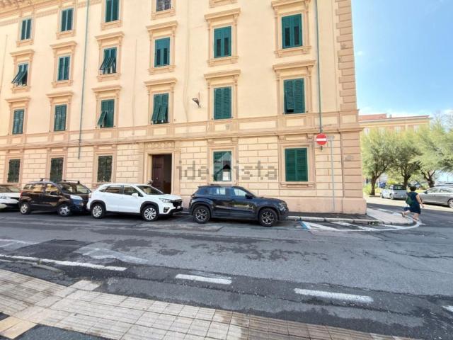 Appartamento in vendita di 173 m² in Via Corsica, 2