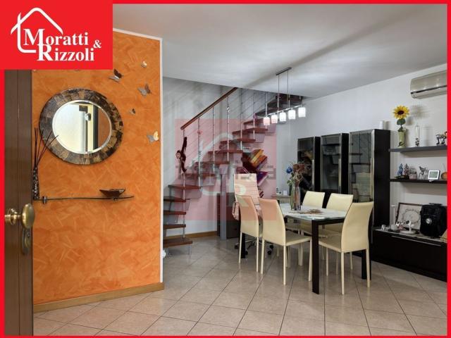 Appartamento in vendita di 173 m² in Via Grazia Deledda, 8