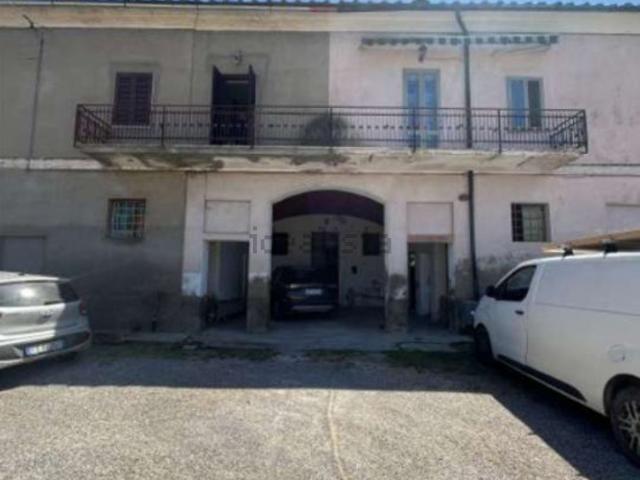Appartamento in vendita di 173 m² in Via Elio Bernabei