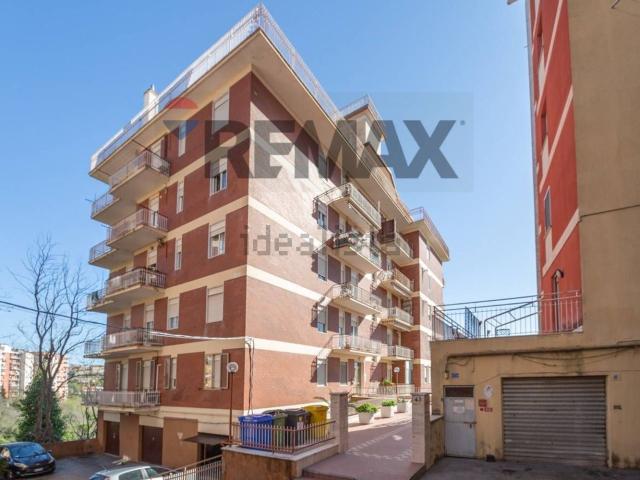 Appartamento in vendita di 173 m² in Via Francesco Sciucchi, 41