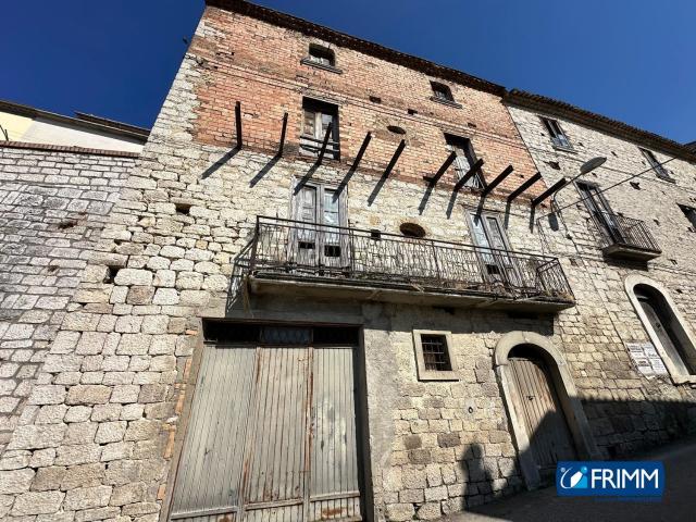 Appartamento in vendita di 173 m² in Via Oliveto