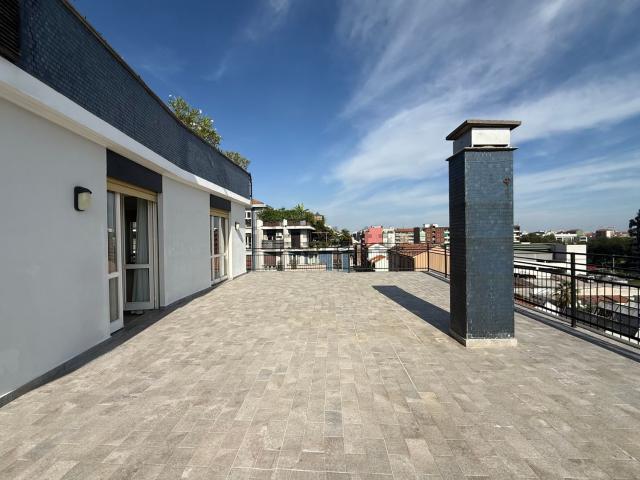 Appartamento in vendita di 173 m² in Via Savona, 94