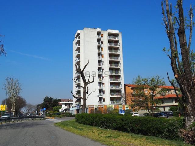 Appartamento in vendita di 173 m² in Via Padana Superiore, 2