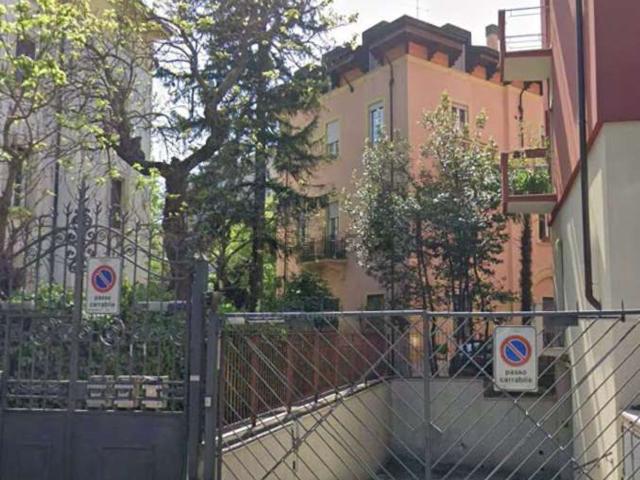 Appartamento in vendita di 173 m² in Via Rovereto, 11