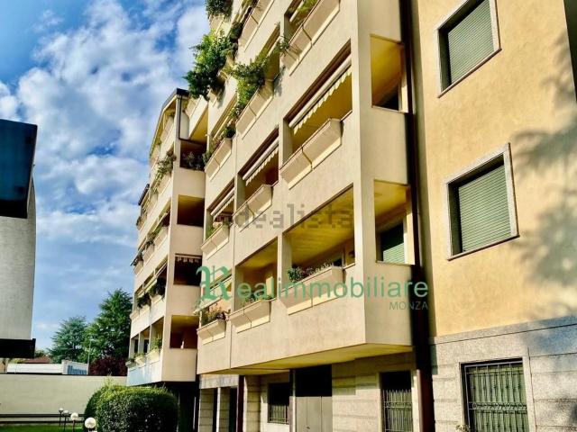 Appartamento in vendita di 173 m² in Via Roma, 19